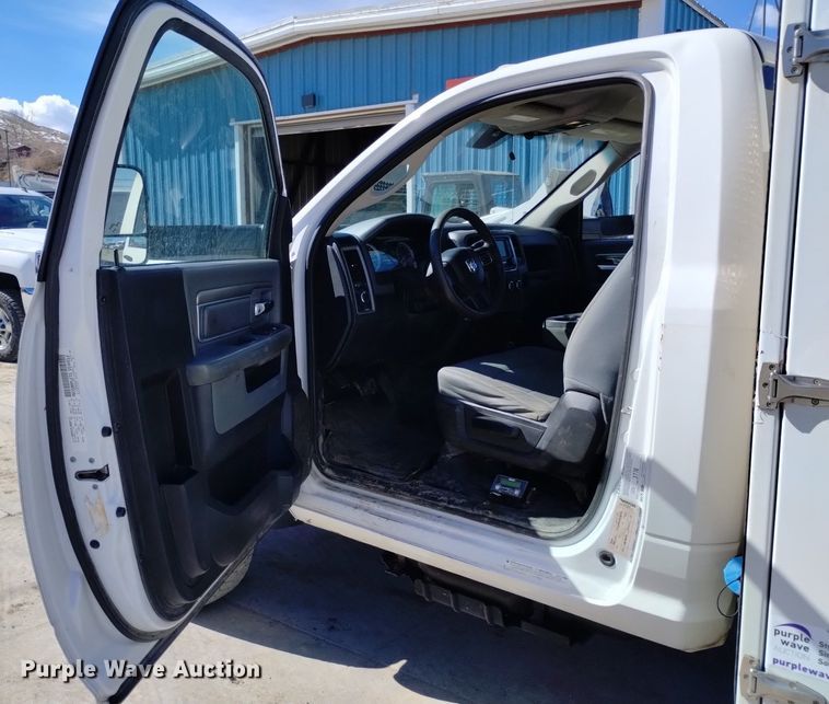 image for item DQ6004 2014 Dodge Ram 5500HD utility / service truck