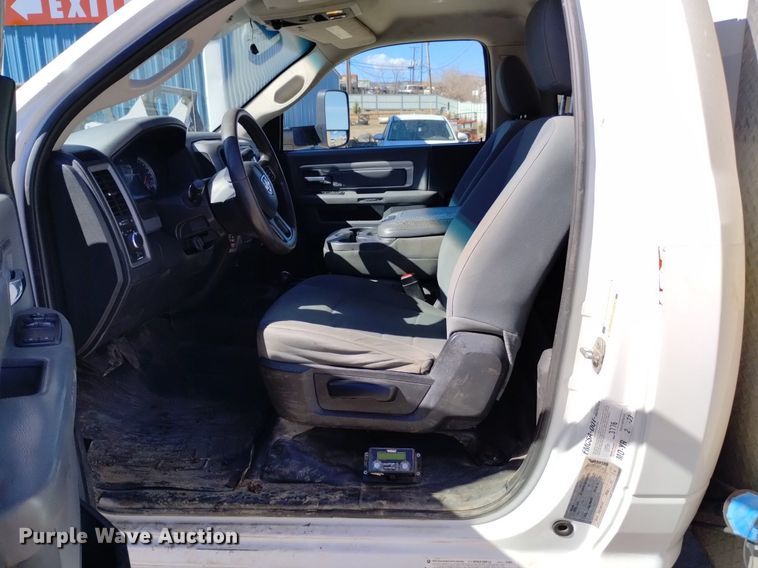 image for item DQ6004 2014 Dodge Ram 5500HD utility / service truck