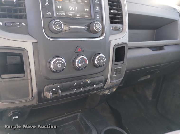 image for item DQ6004 2014 Dodge Ram 5500HD utility / service truck