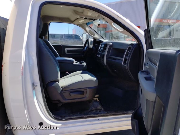 image for item DQ6004 2014 Dodge Ram 5500HD utility / service truck