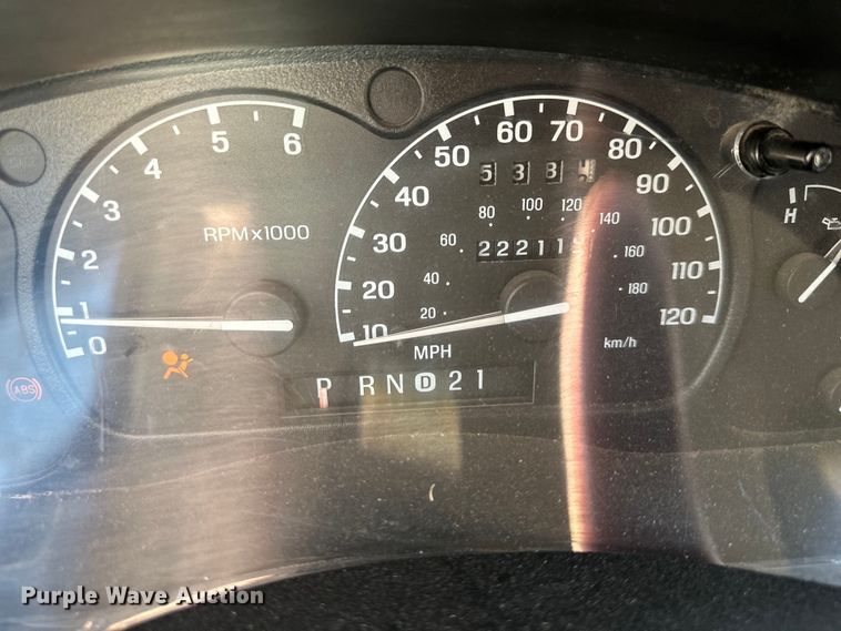 image for item DQ6332 2001 Ford Ranger SuperCab flatbed pickup truck