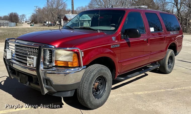image for item DQ6338 2000 Ford Excursion XLT SUV