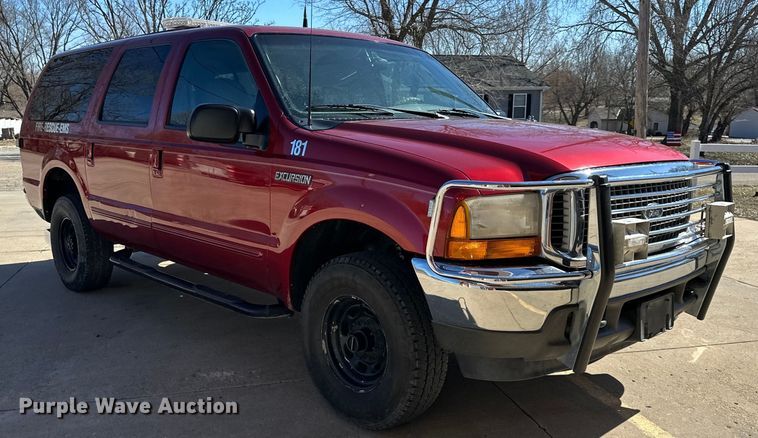 image for item DQ6338 2000 Ford Excursion XLT SUV