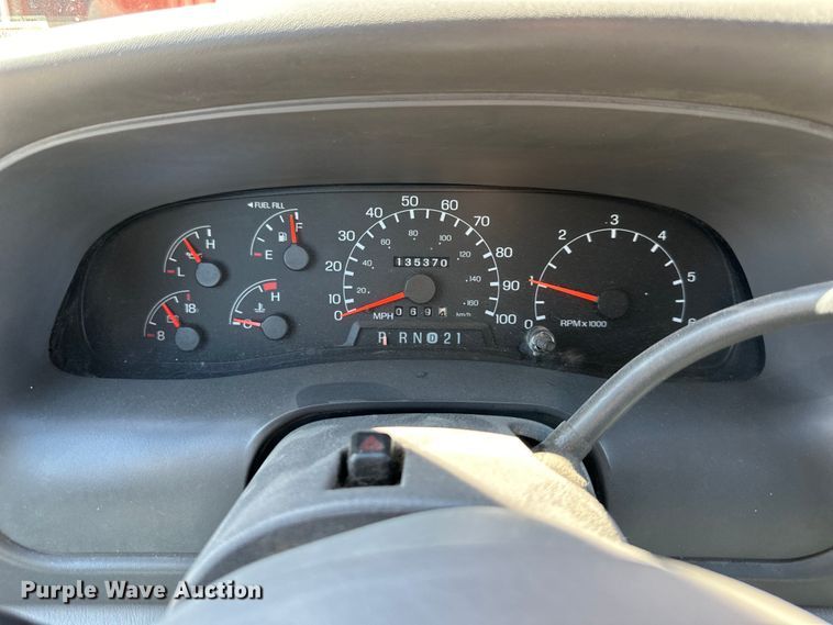 image for item DQ6338 2000 Ford Excursion XLT SUV