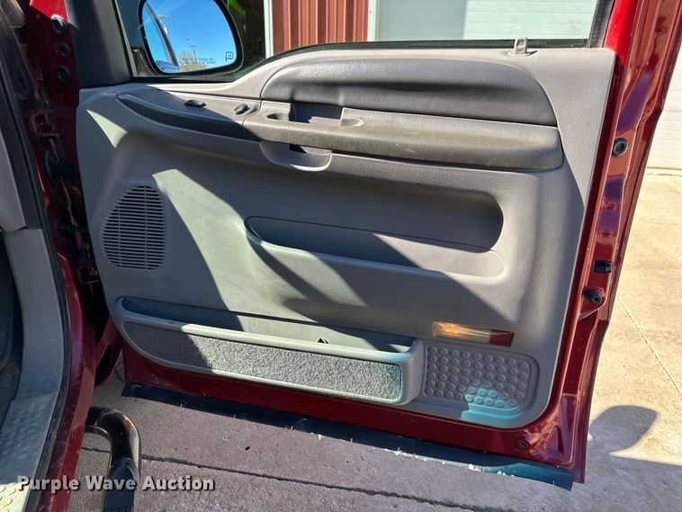 image for item DQ6338 2000 Ford Excursion XLT SUV