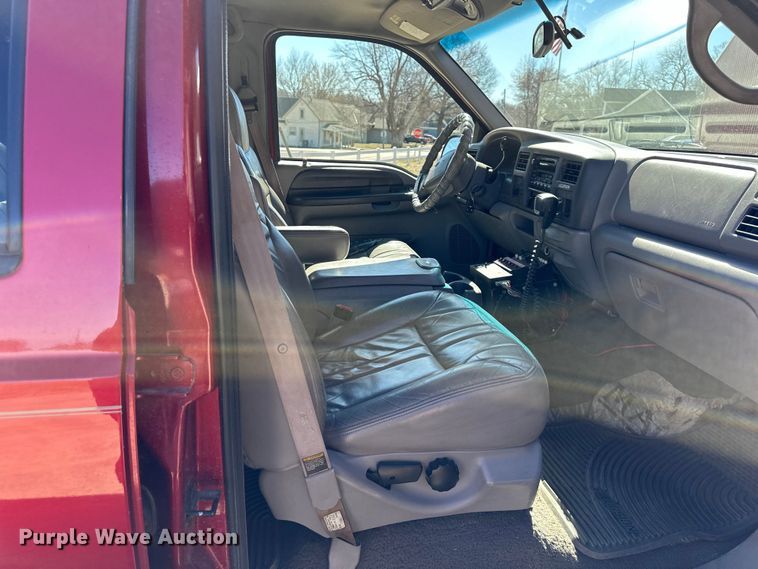 image for item DQ6338 2000 Ford Excursion XLT SUV