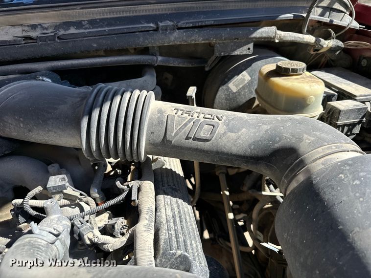 image for item DQ6338 2000 Ford Excursion XLT SUV