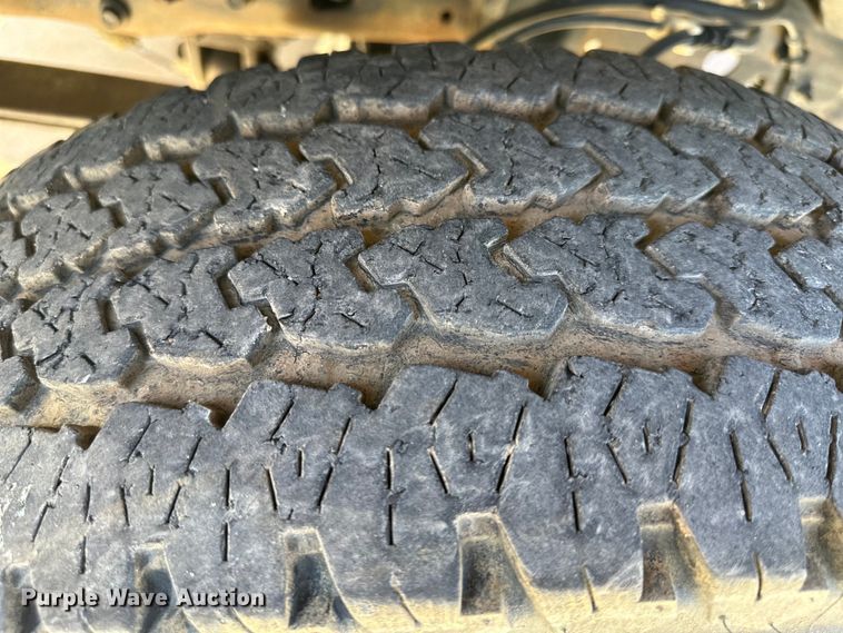 image for item DQ6338 2000 Ford Excursion XLT SUV