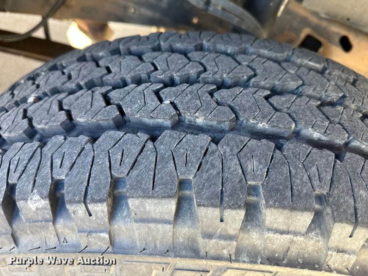 image for item DQ6338 2000 Ford Excursion XLT SUV