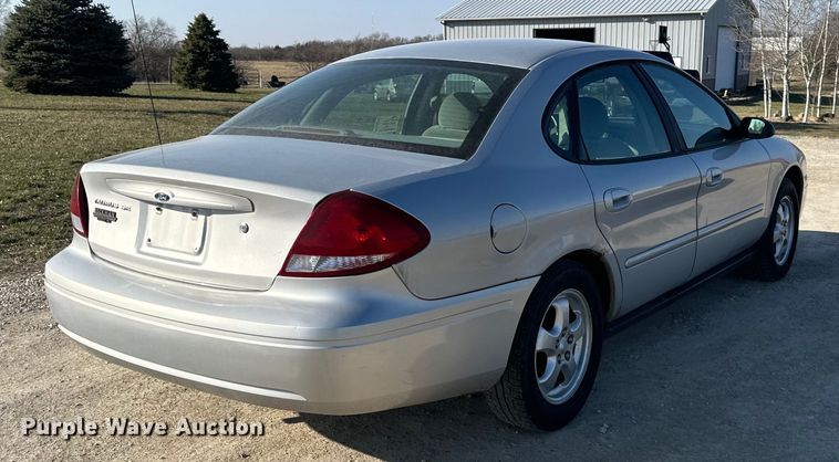 image for item DQ6357 2006 Ford Tarus 