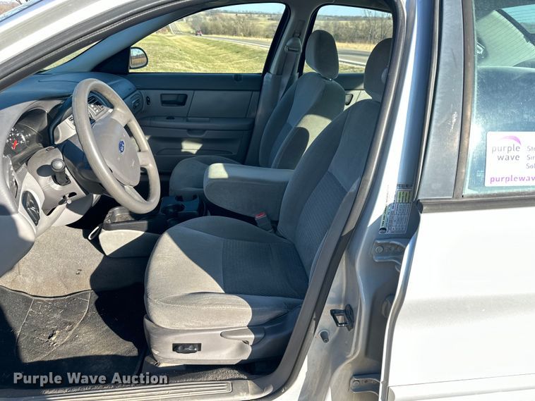 image for item DQ6357 2006 Ford Tarus 