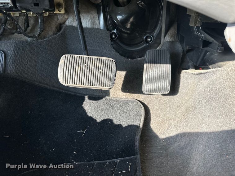 image for item DQ6357 2006 Ford Tarus 