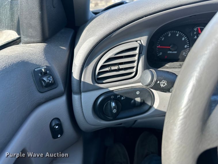 image for item DQ6357 2006 Ford Tarus 