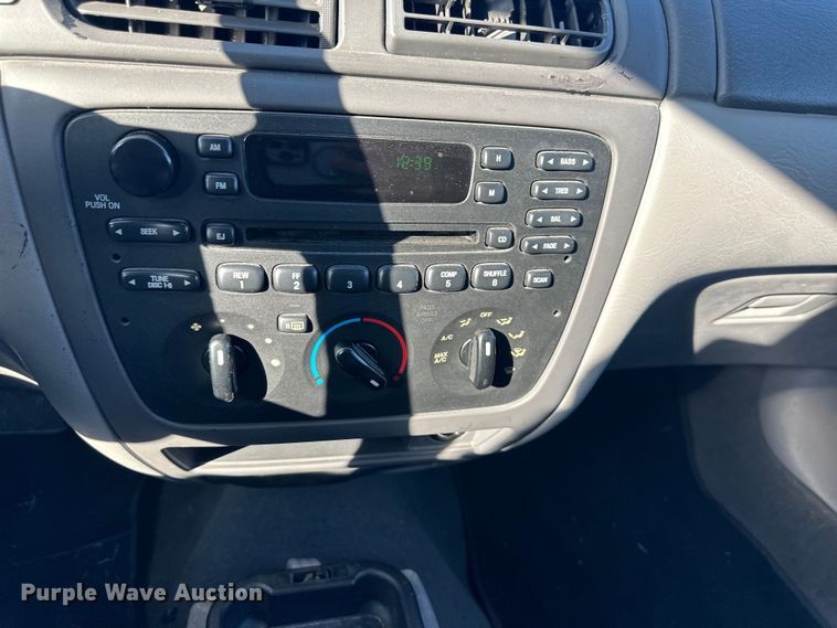 image for item DQ6357 2006 Ford Tarus 