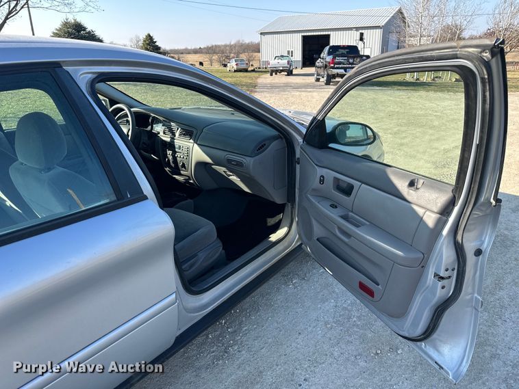 image for item DQ6357 2006 Ford Tarus 