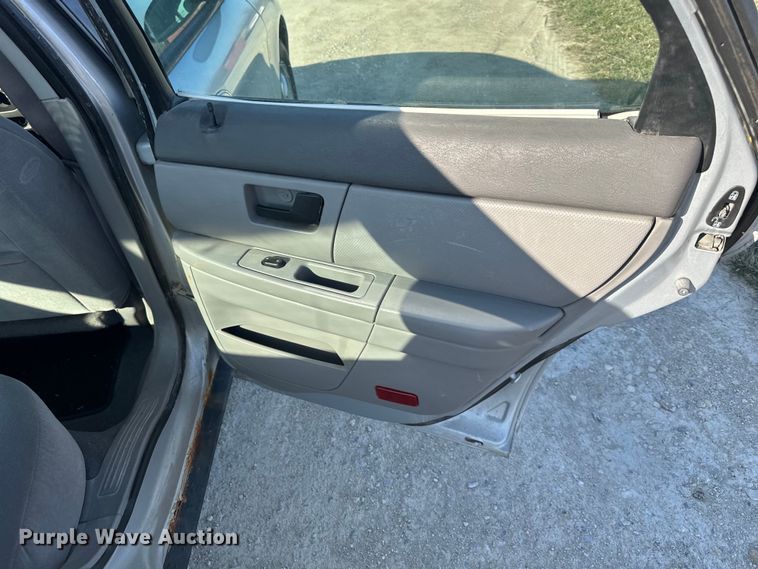 image for item DQ6357 2006 Ford Tarus 