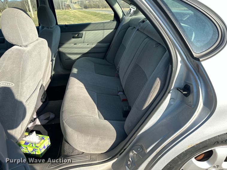 image for item DQ6357 2006 Ford Tarus 