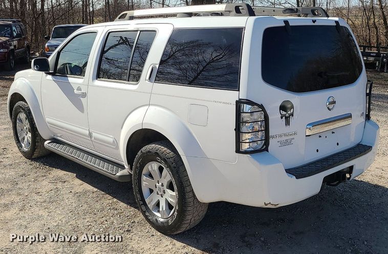 image for item DR5260 2007 Nissan Pathfinder LE SUV