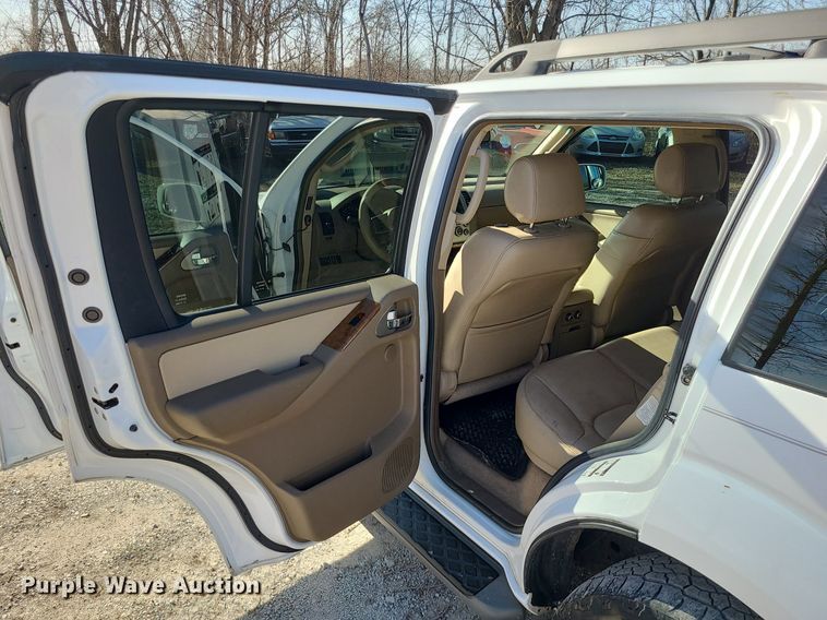 image for item DR5260 2007 Nissan Pathfinder LE SUV