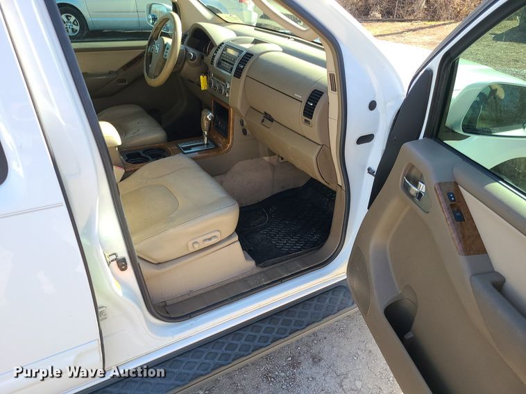 image for item DR5260 2007 Nissan Pathfinder LE SUV