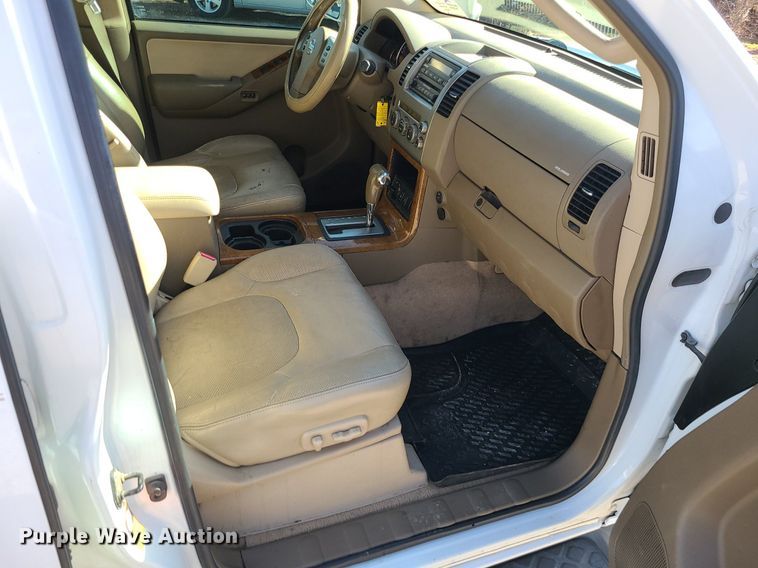 image for item DR5260 2007 Nissan Pathfinder LE SUV