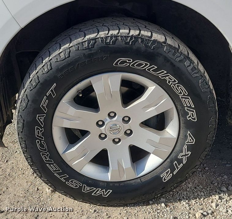 image for item DR5260 2007 Nissan Pathfinder LE SUV