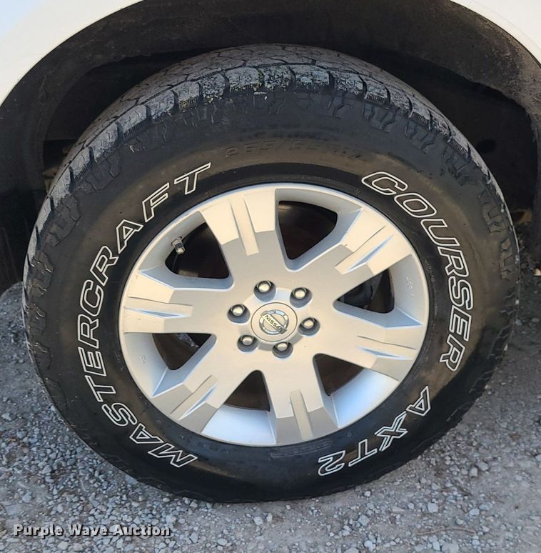 image for item DR5260 2007 Nissan Pathfinder LE SUV