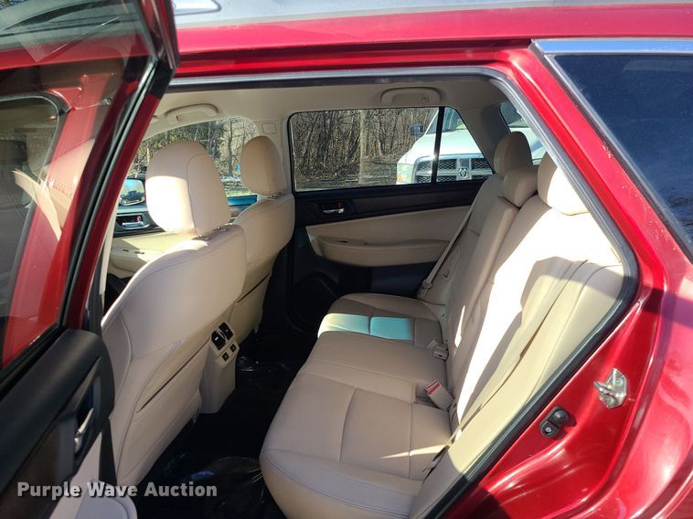 image for item DR5261 2015 Subaru Outback SUV