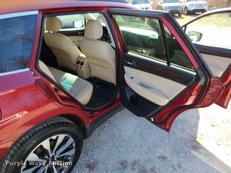 image for item DR5261 2015 Subaru Outback SUV