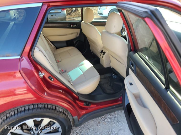 image for item DR5261 2015 Subaru Outback SUV