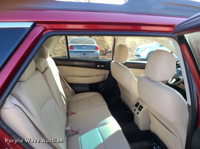 image for item DR5261 2015 Subaru Outback SUV