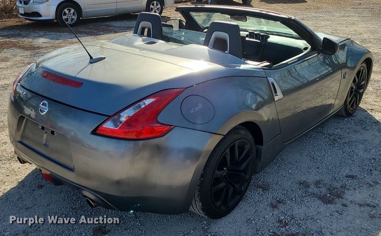 image for item DR5262 2012 Nissan 370Z 