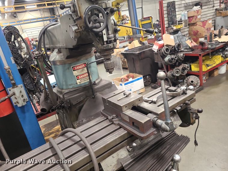 image for item DR5264 1985 Enco  4VS milling machine