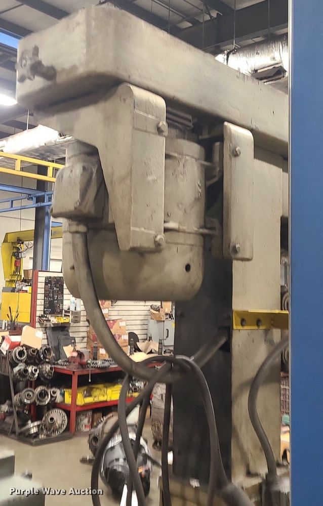 image for item DR5265 Leland Clifford milling machine