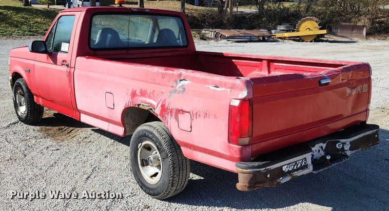 image for item DR7880 1996 Ford  F150 pickup truck