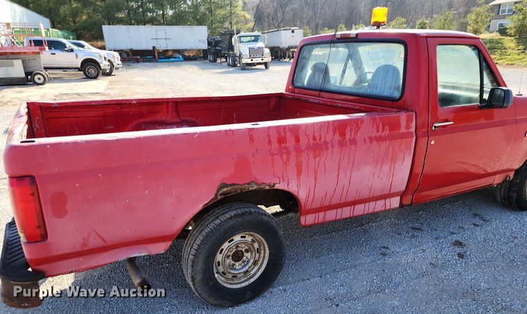 image for item DR7880 1996 Ford  F150 pickup truck