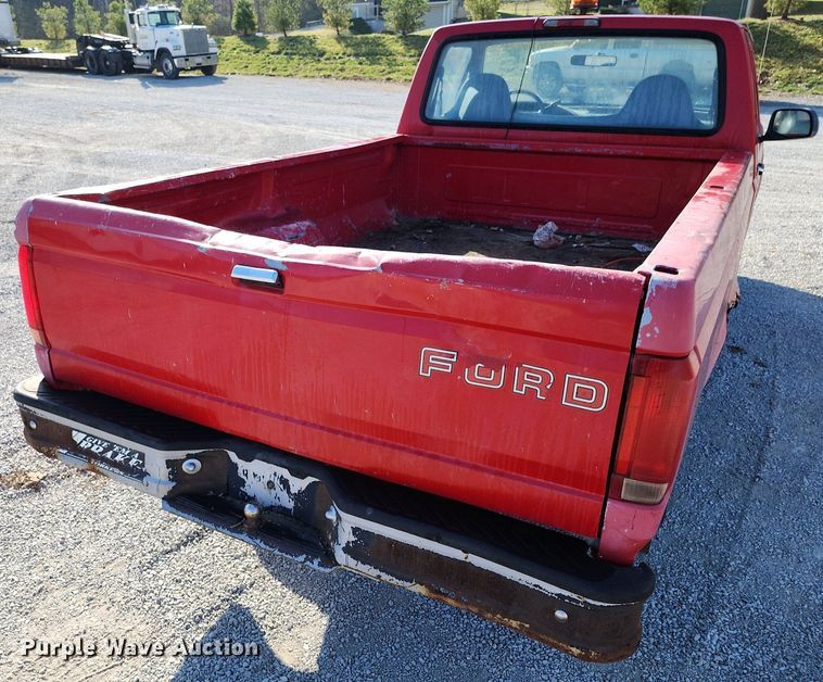 image for item DR7880 1996 Ford  F150 pickup truck