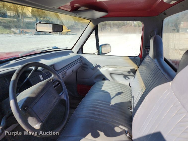 image for item DR7880 1996 Ford  F150 pickup truck