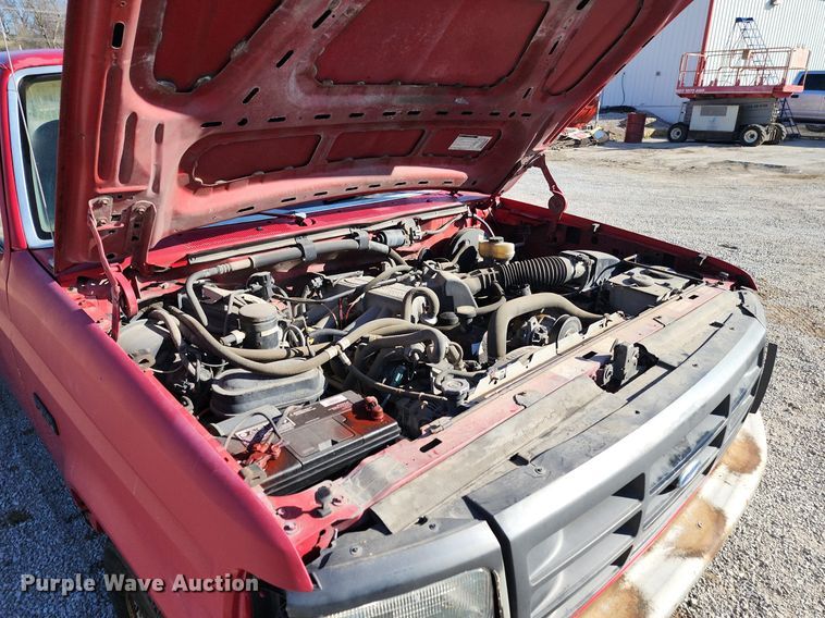 image for item DR7880 1996 Ford  F150 pickup truck