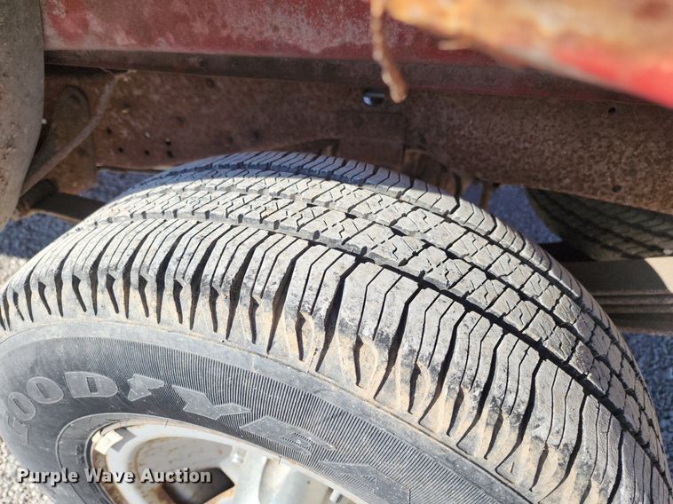 image for item DR7880 1996 Ford  F150 pickup truck