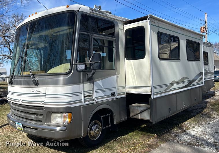 image for item DS0830 1998 Fleetwood  Pace Arrow RV