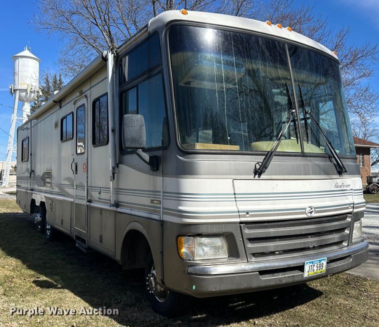 image for item DS0830 1998 Fleetwood  Pace Arrow RV