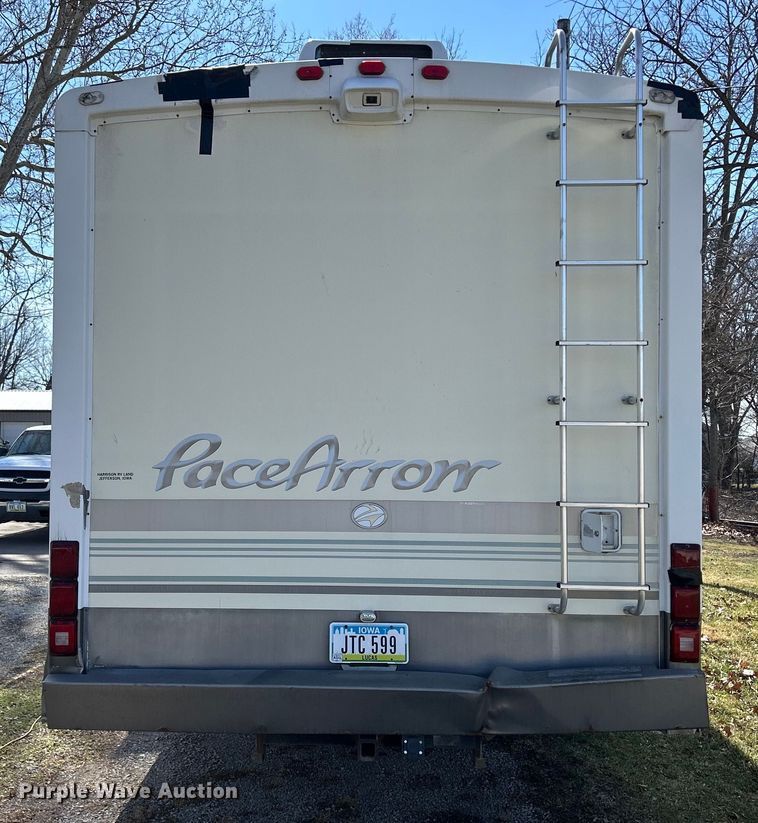 image for item DS0830 1998 Fleetwood  Pace Arrow RV