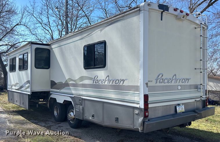 image for item DS0830 1998 Fleetwood  Pace Arrow RV