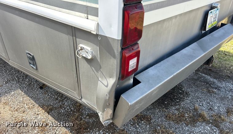 image for item DS0830 1998 Fleetwood  Pace Arrow RV