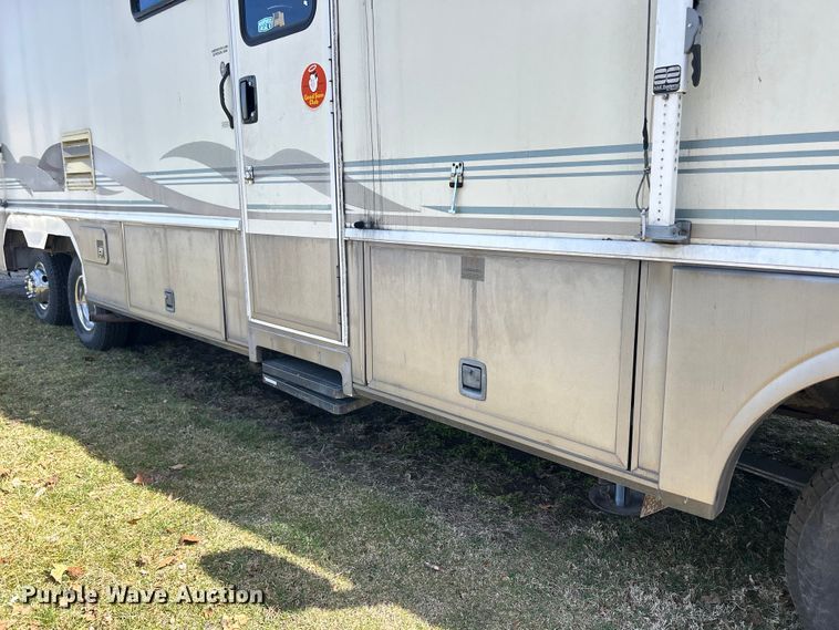 image for item DS0830 1998 Fleetwood  Pace Arrow RV