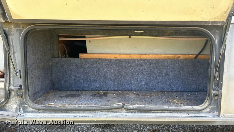 image for item DS0830 1998 Fleetwood  Pace Arrow RV