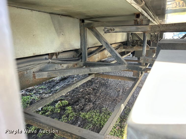 image for item DS0830 1998 Fleetwood  Pace Arrow RV