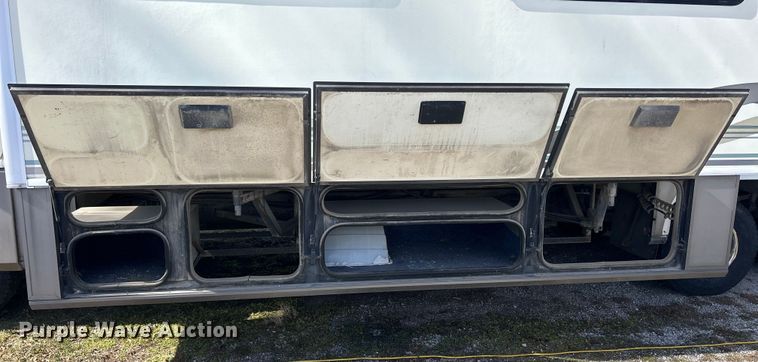 image for item DS0830 1998 Fleetwood  Pace Arrow RV