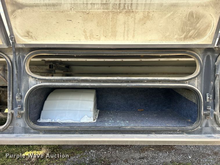 image for item DS0830 1998 Fleetwood  Pace Arrow RV